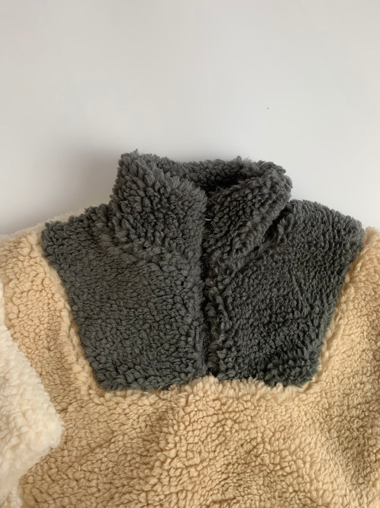 Fleece - Small manufacturing Defect